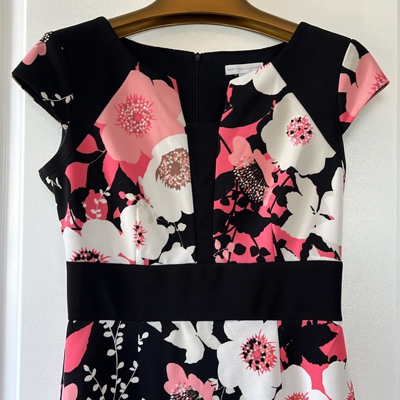New York and Company pink floral dress size 2 black ivory - Picture 2 of 8